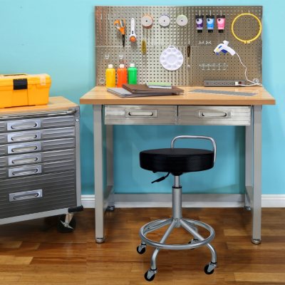 Seville ClassicsÃÂ® UltraHDÃÂ® Cushioned Pneumatic Work Stool, 18" W x 26.25" H to 30.05" H