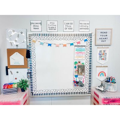 Command Poster Hanging Strips Club Pack, 140 Count