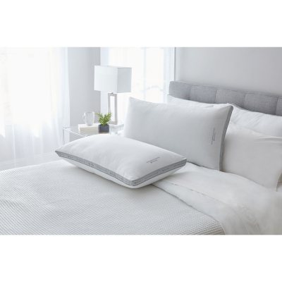 Member's Mark Hotel Premier Collection Bed Pillows, Assorted Sizes Set of 2