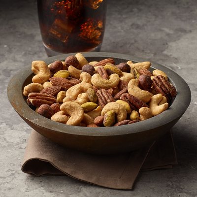 Member's Mark Lightly Salted Deluxe Mixed Nuts, 34 oz.