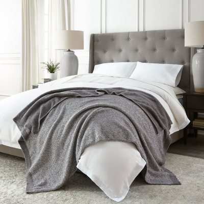 Member's Mark Luxury Premier Collection Herringbone Cozy Knit Throw, Choose Color
