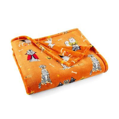 Member's Mark Lounge Throw, 60" x 70", Halloween Designs