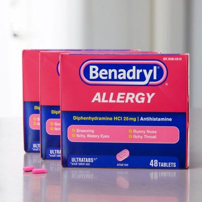 Benadryl Ultratabs Allergy Tablets, 25 mg diphenhydramine HCI 48 ct., 3 pk.