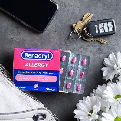 Benadryl Ultratabs Allergy Tablets, 25 mg diphenhydramine HCI 48 ct., 3 pk.