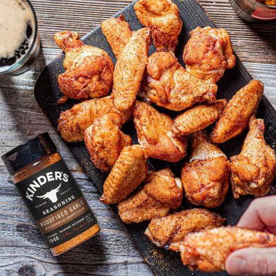 Kinder's Woodfired Garlic Rub with Smoked Flavor 9.5 oz.