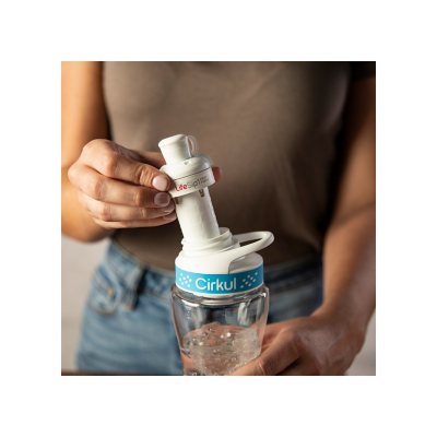 Cirkul 22-oz. Plastic Water Bottle Starter Kit With Blue Lid + 6 Flavor Cartridges