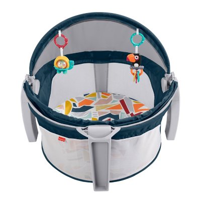 Fisher-Price On-the-Go Baby Dome with 2 Colorful Toys, Unisex