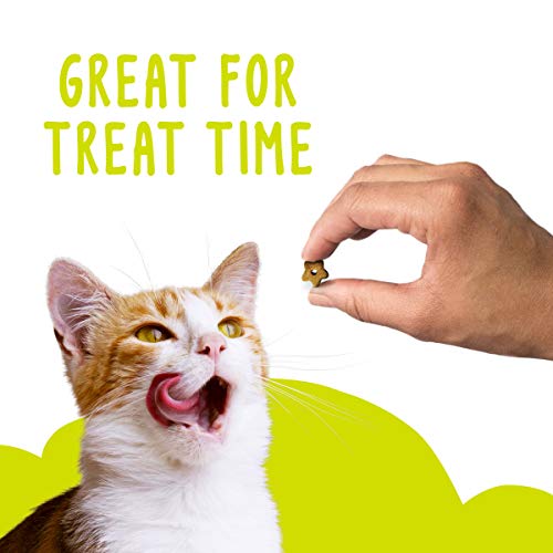 Purina Friskies Natural Cat Treats, Party Mix Natural Yums With Wild Caught Tuna and Added Vitamins, Minerals and Nutrients - 20 oz. Canister