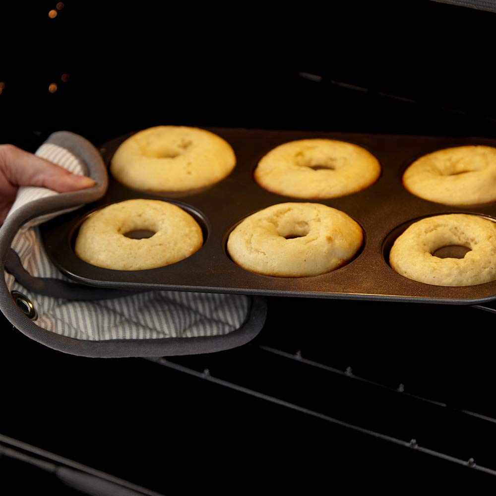 Wilton Gold Premium Non-Stick Warp-Resistant Bakeware, Made without PFAs, Donut Pan Set, 2-Piece, Packaging May Vary