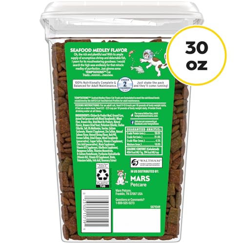 Temptations Classic Crunchy and Soft Cat Treats, Seafood Medley Flavor, 30 oz. Tub