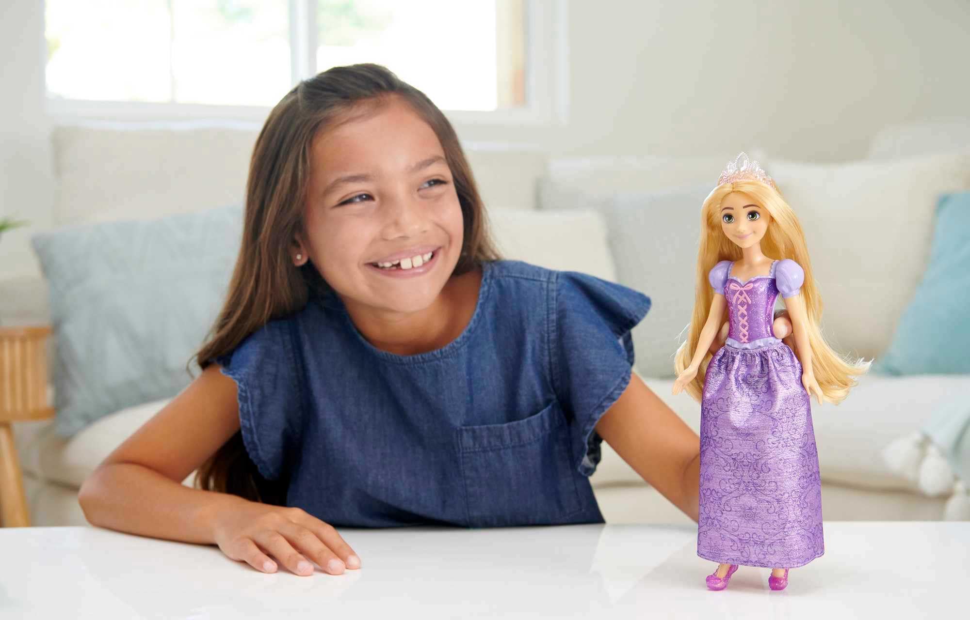 Mattel Disney Princess Toys, Rapunzel Fashion Doll, Sparkling Look with Blonde Hair, Blue Eyes & Tiara Accessory, Inspired by the Movie Tangled