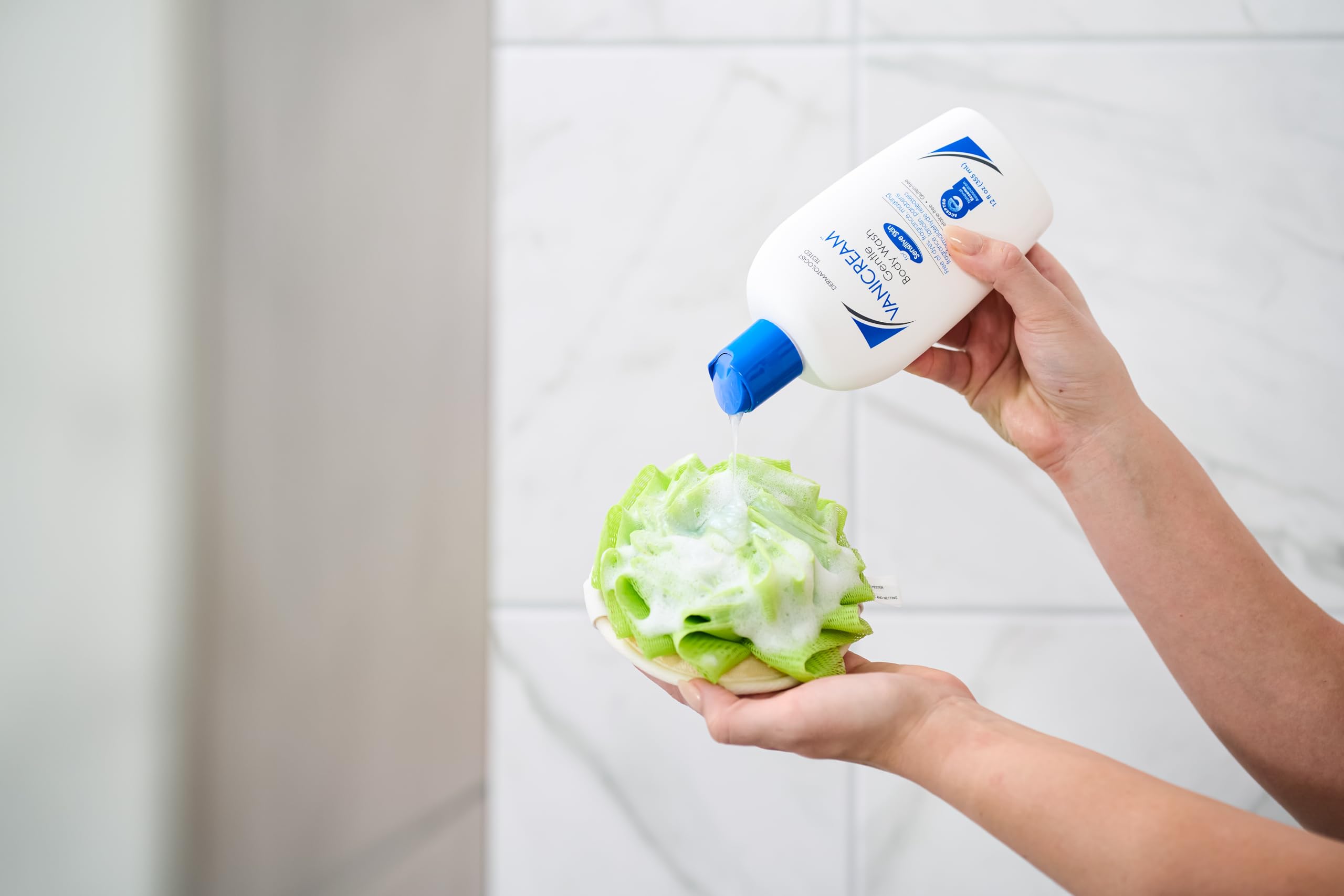 Vanicream Gentle Body Wash, 12 Fl Oz, Formulated without Common Irritants for Sensitive Skin, Gentle Cleanse and Moisture, Removes Dirt & Oils, Non-Drying, pH-Balanced Shower Gel