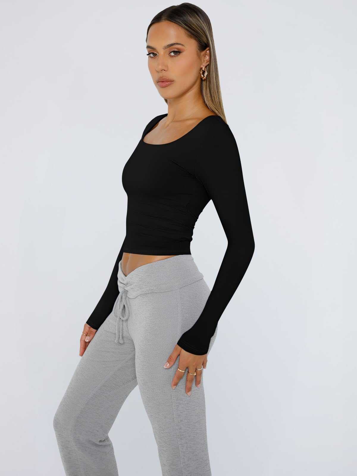 Trendy Queen Womens Long Sleeve Shirts Crop Tops Fall Fashion 2025 Square Neck Going Out Basics Tees Y2k Clothes Black M