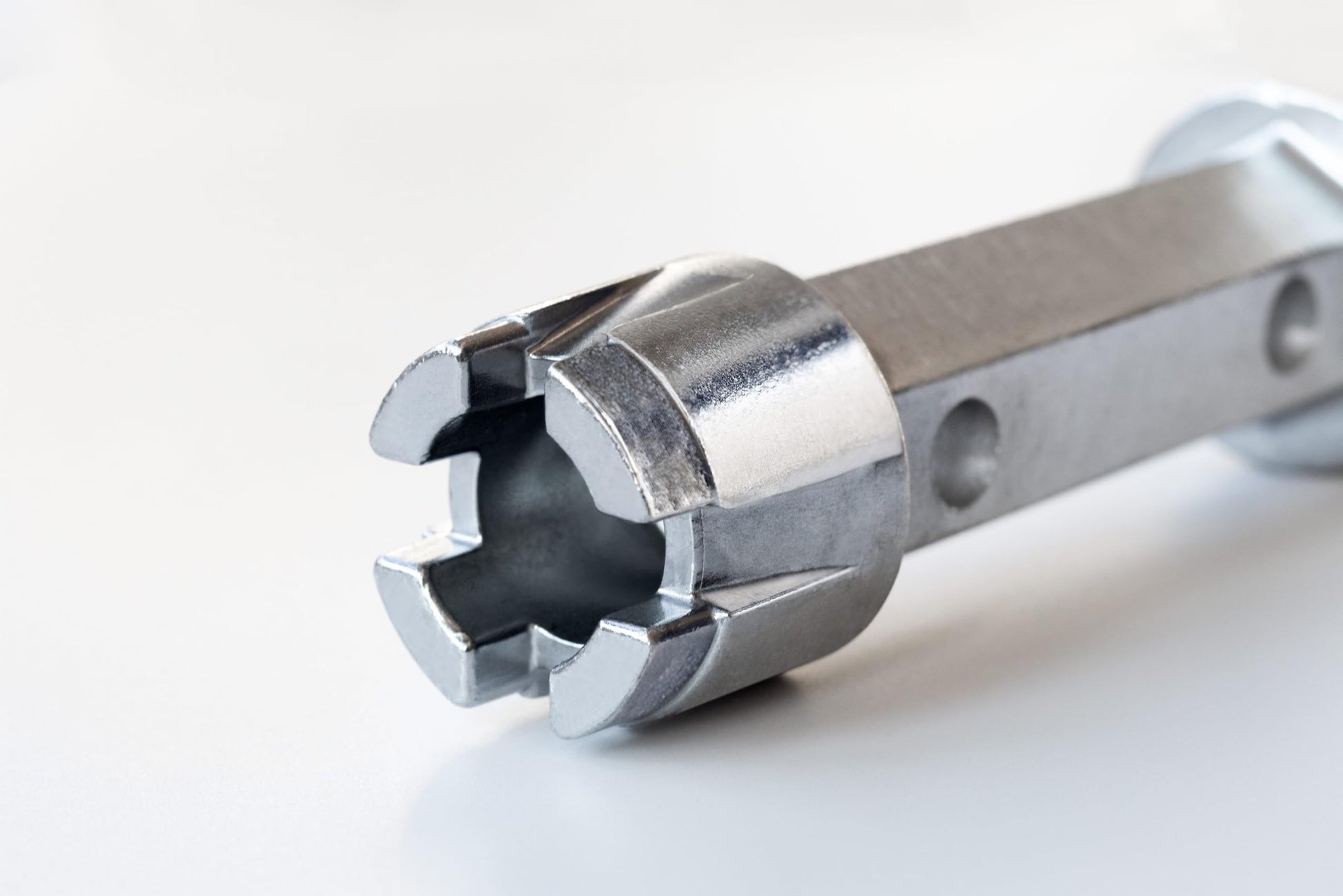 BearHut Tub Drain Remover Wrench Removal Tool Dual Ended Dumbell for Bath Drains Heavy Duty Aluminum