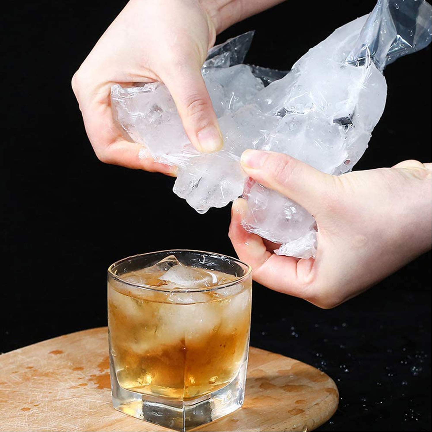 100 Bags Disposable Ice Cube Bags,Stackable Easy Release Ice Cube Mold Trays, Self-Seal Freezing Maker,Cold Ice Pack Cooler Bag for Cocktail Food Wine, Transparent with 1 funnels