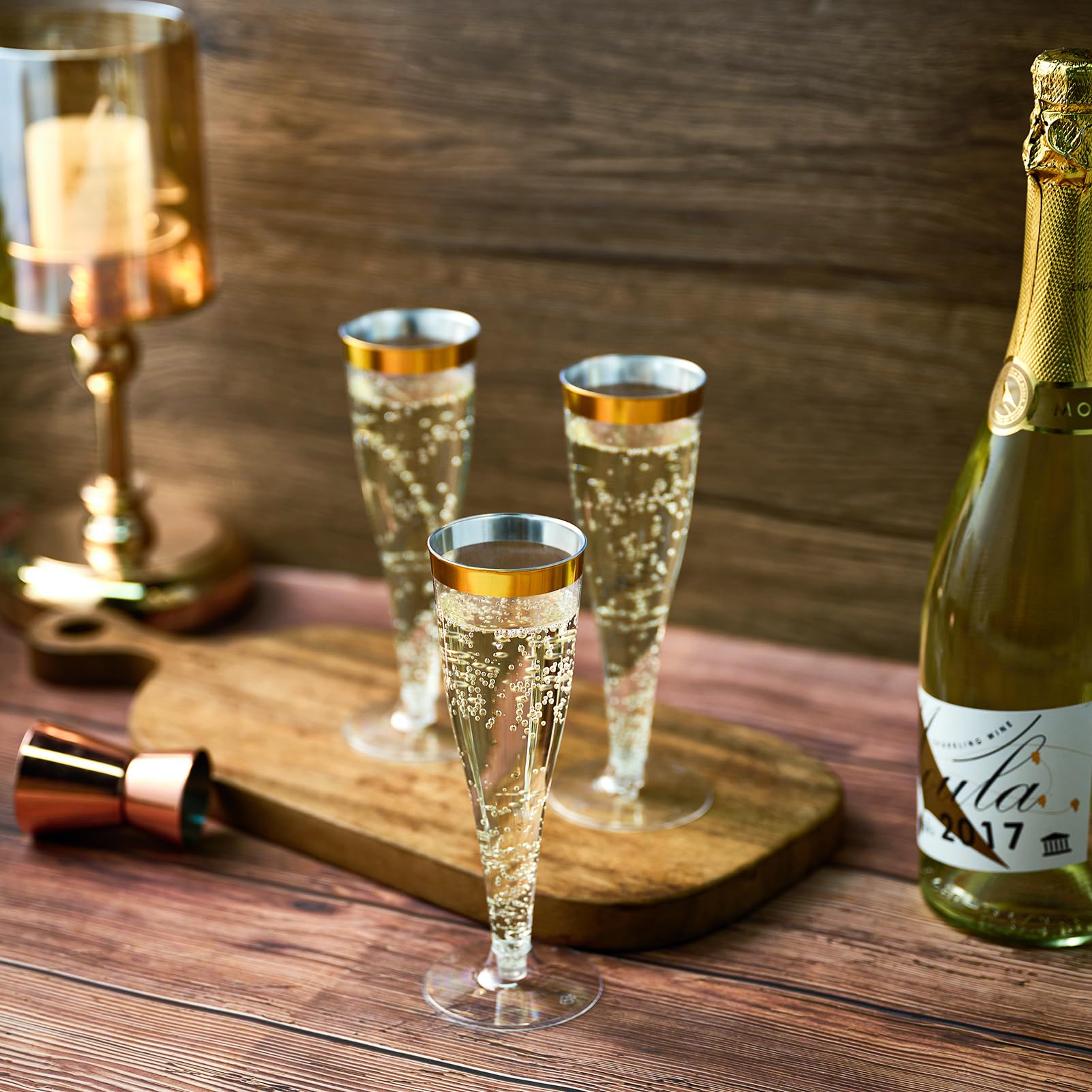 FOCUSLINE 100 Pack Plastic Champagne Flutes, 4.5 Oz Gold Rim Plastic Champagne Glasses, Disposable Clear Toasting Glasses Recyclable Champagne Cups for Wedding Party