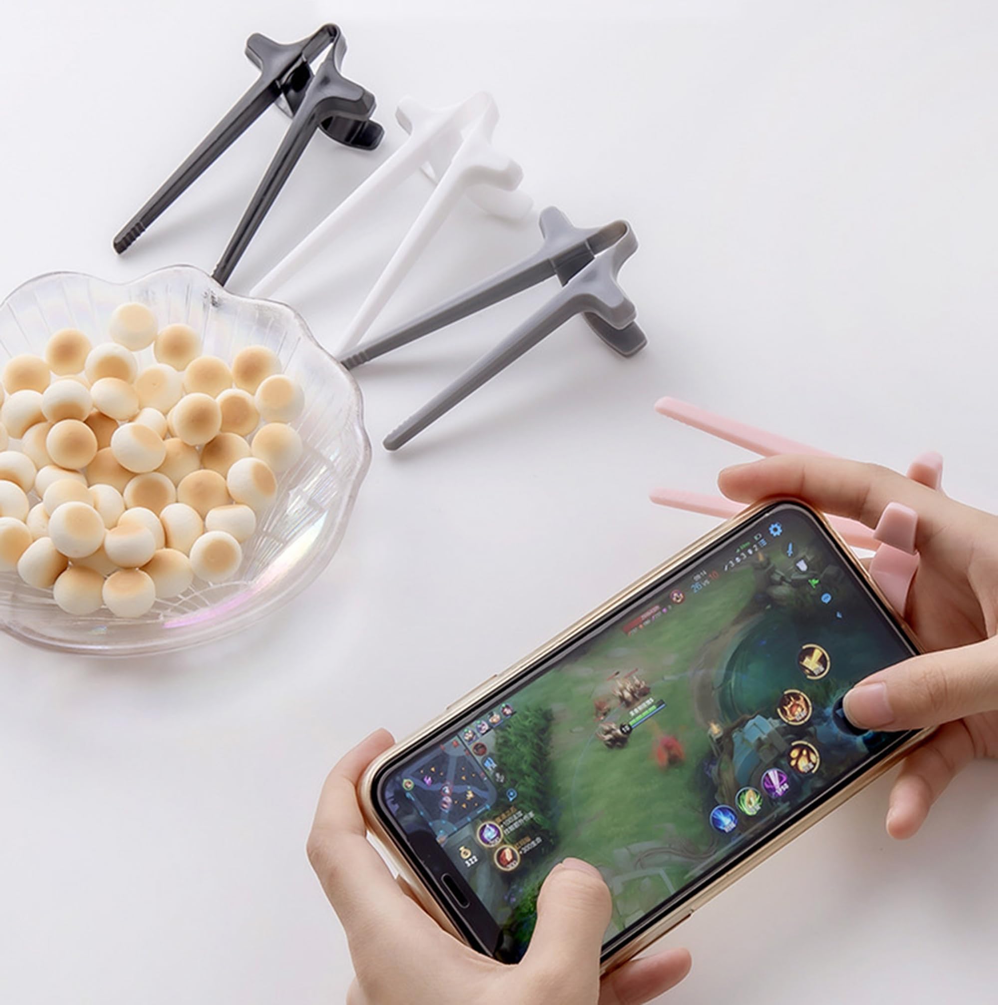denple 6 PCS & 4 COLORS! Gamer Finger Chopsticks, Gaming Snack Solution