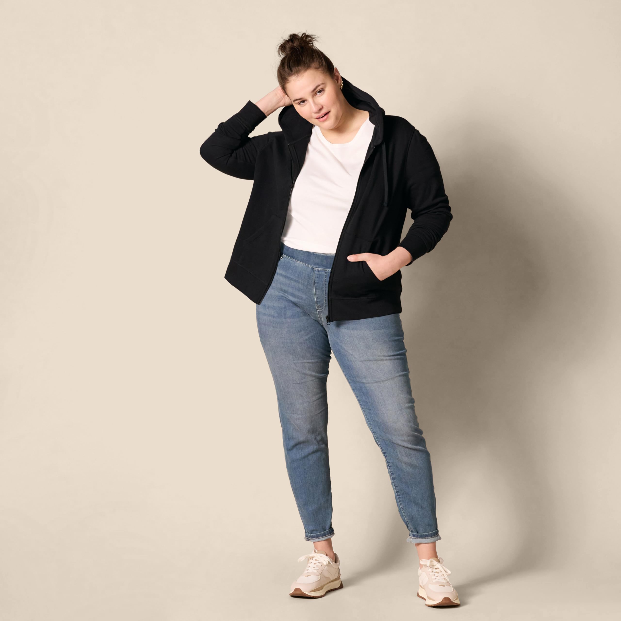 Amazon Essentials Women's Fleece Full-Zip Hoodie (Available in Plus Size), Black, X-Large