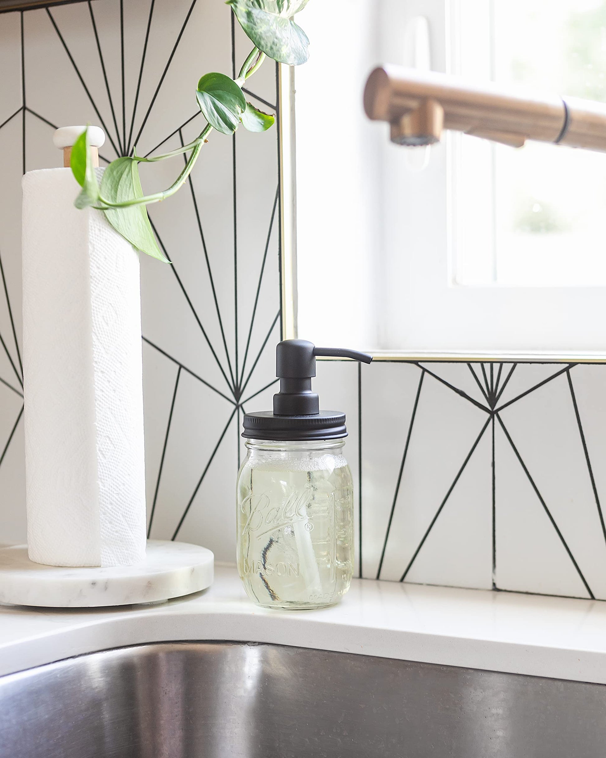 Jarmazing Products Mason Jar Soap Dispenser - Black - 16 oz Ball Mason Jar Liquid Dispenser for Kitchen & Bathroom - Glass - Kitchen Soap Dispenser with Rust Proof Stainless Steel Pump & Lid