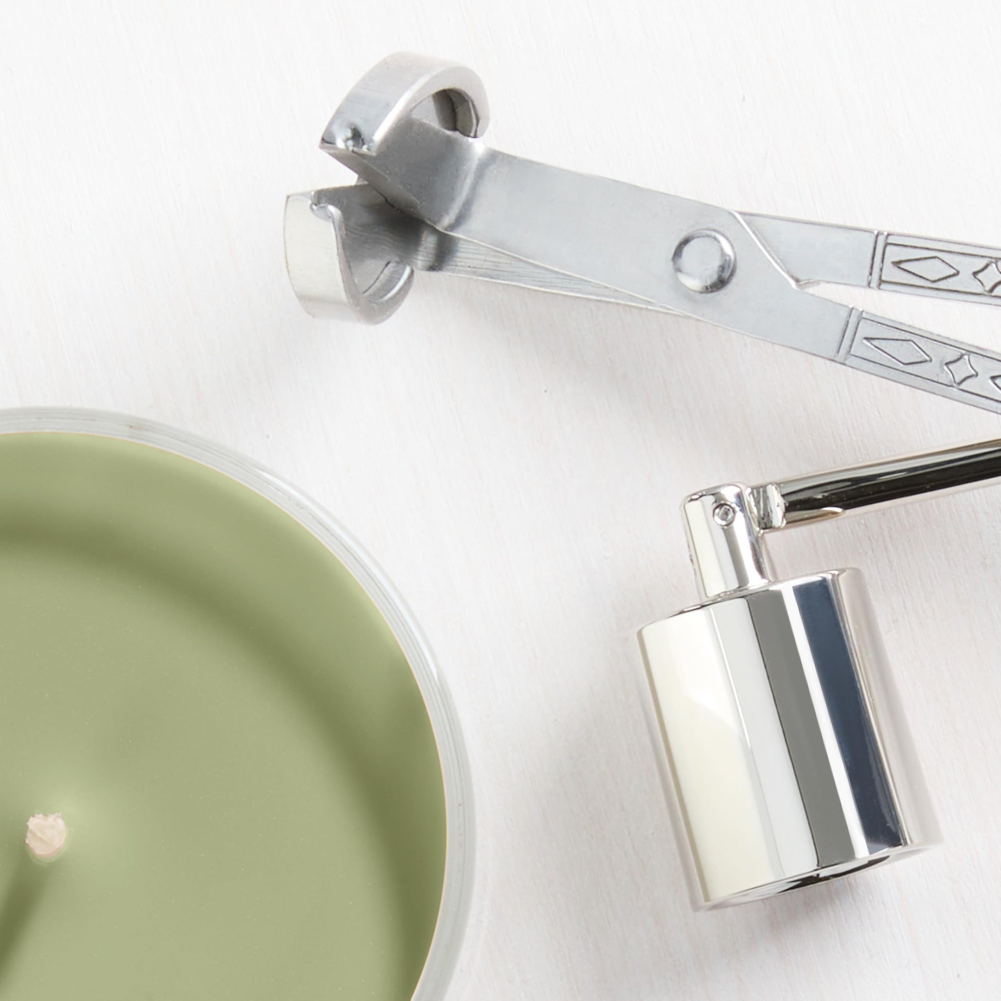 Yankee Candle Sage & Citrus Scented Candle, 22oz Large Jar with up to 150 Hour Burn Time, Giftable, Birthdays