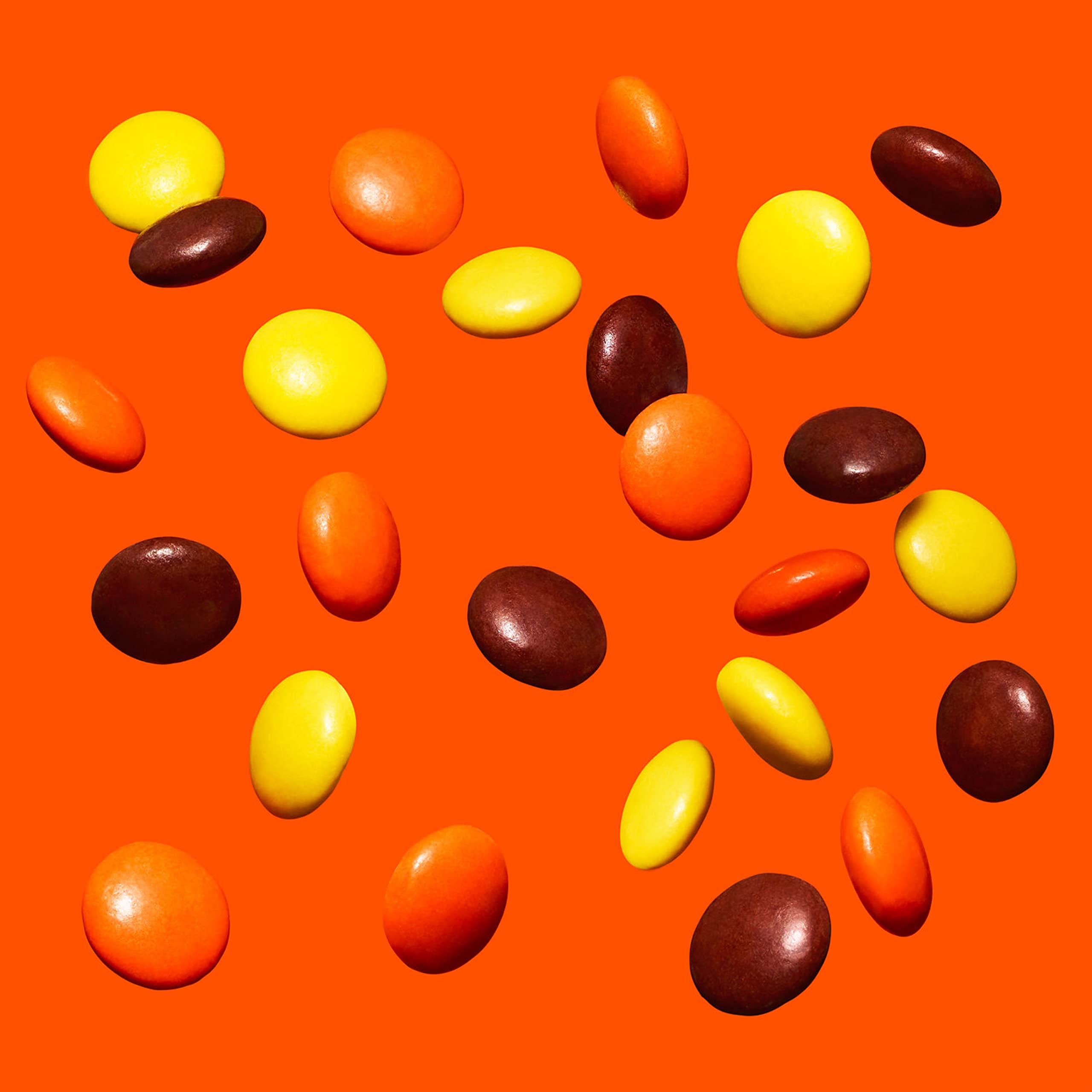 REESE'S PIECES Peanut Butter in a Crunchy Shell, Candy Bags, 1.53 oz (18 Count)