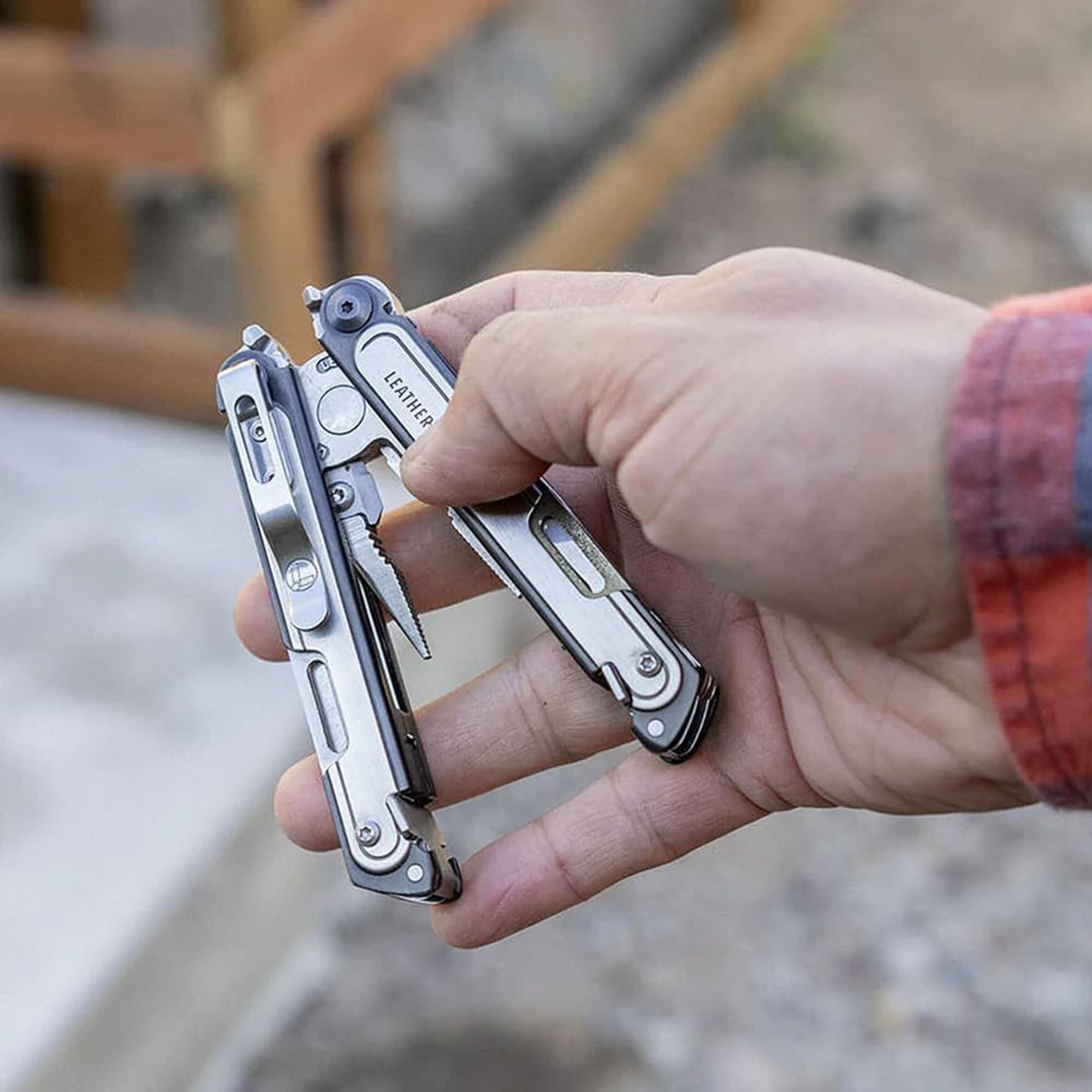 Leatherman, Arc, 20-in-1 Multi-tool for outdoors, camping, home & work, with premium magnaCut steel knife blade.