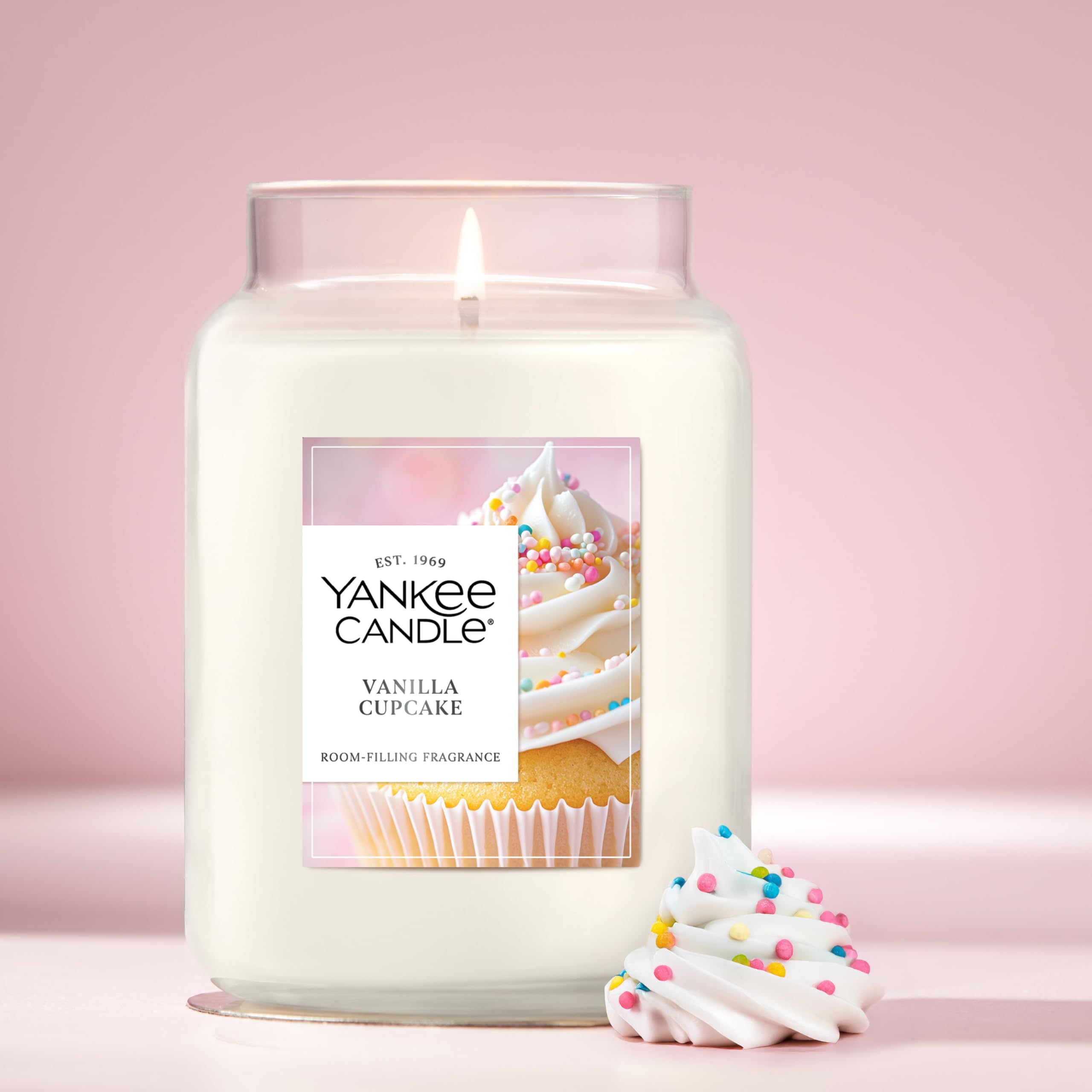 Yankee Candle Vanilla Cupcake Scented Candle, 22oz Large Jar with up to 150 Hour Burn Time, Giftable, Birthdays