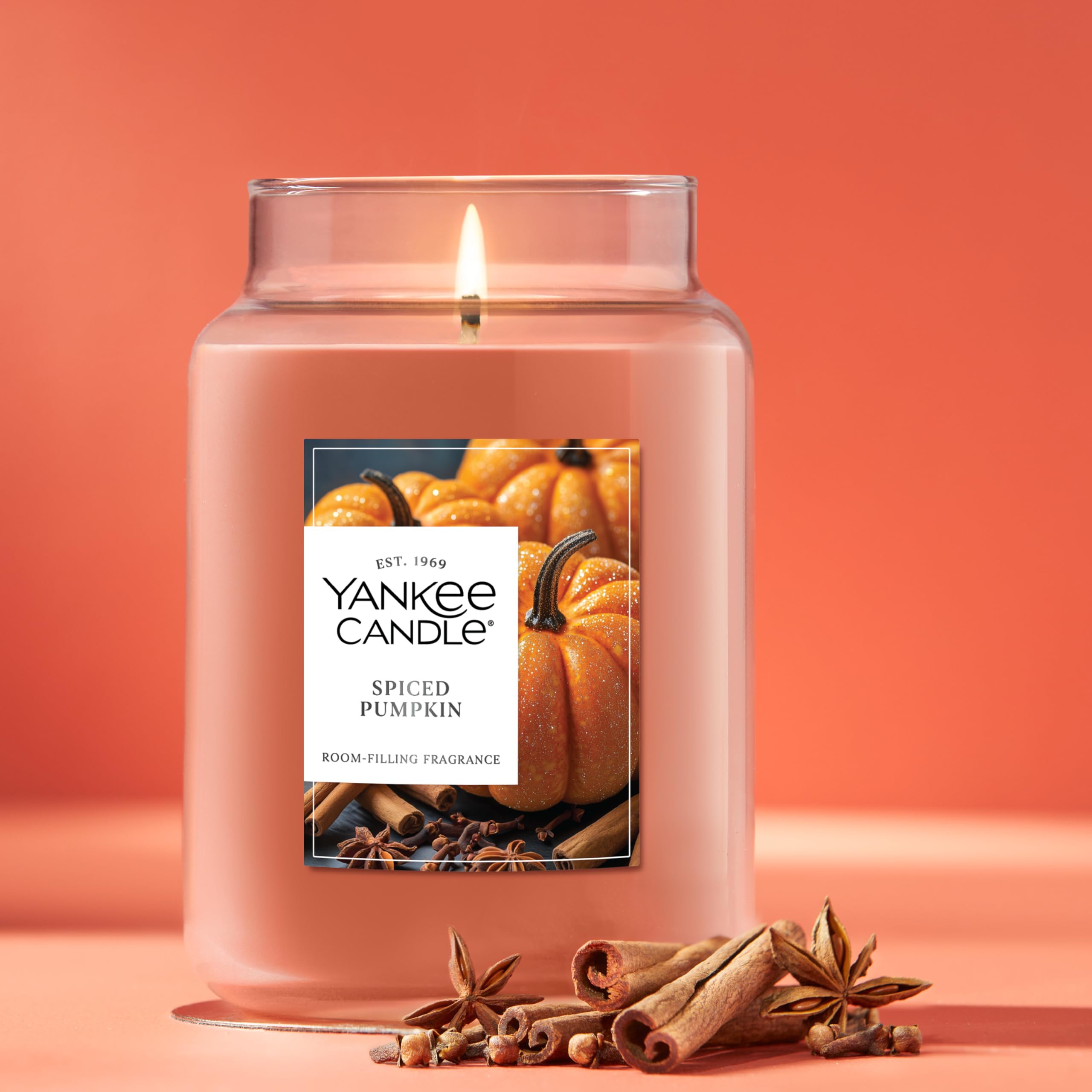 Yankee Candle Large Jar Scented Candle with up to 150 Hour Burn Time, Premium Plant Wax Blend for Consistent Burn, 22 oz Jar Candle with Room Filling Fragrance, Spiced Pumpkin