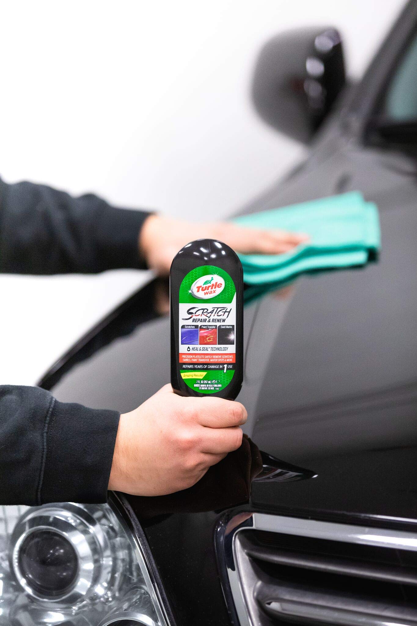 Turtle Wax 50935 Scratch Repair and Renew,Take Away Fine Surface Scratches, Swirls, Paint Transfer, for Vehicles Including Cars, Trucks and Motorcycles, Safe for All Paint Colors, 7 oz