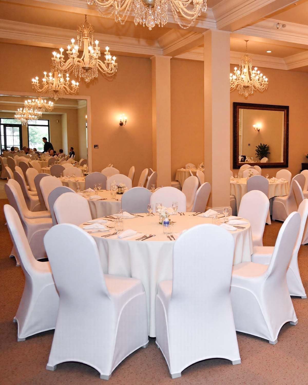 VEVOR 100 Pcs White Chair Covers Polyester Spandex Chair Cover Stretch Slipcovers for Wedding Party Dining Banquet Flat-Front Chair Covers