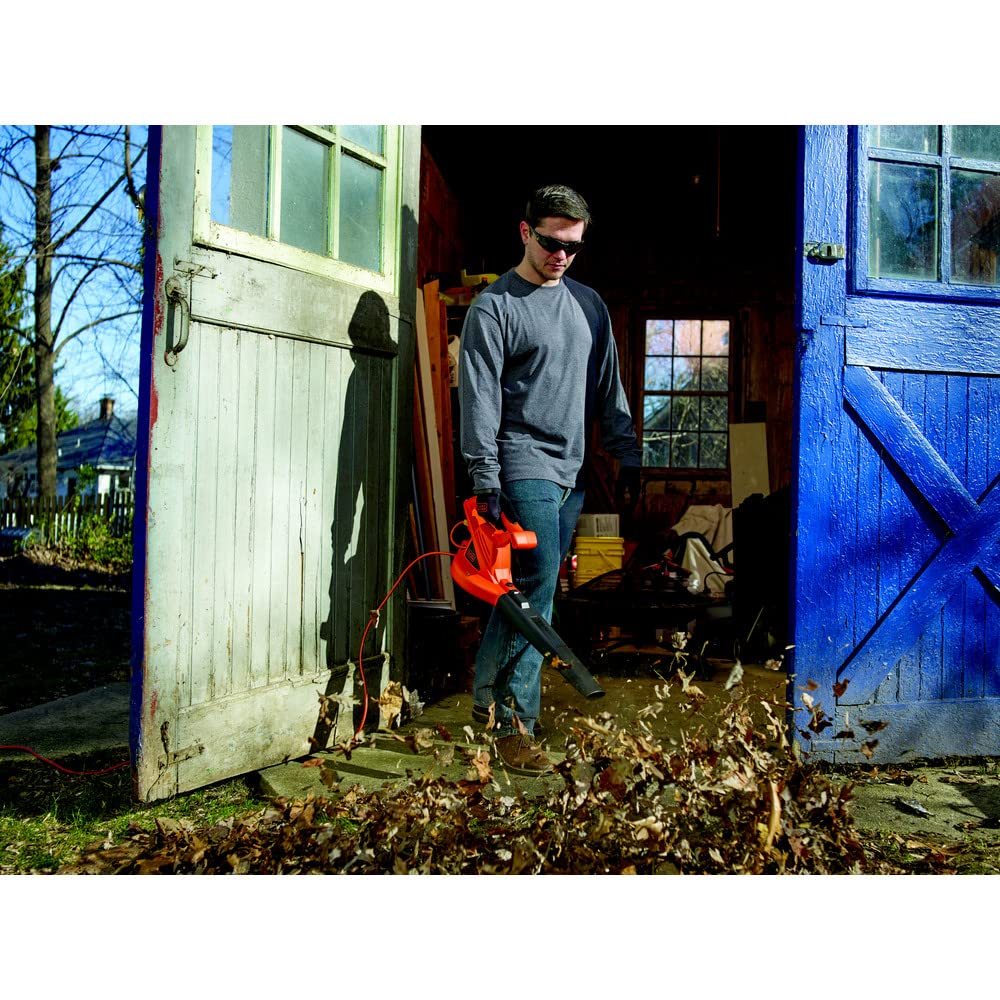 BLACK+DECKER Electric Leaf Blower, Handheld Blowers for Lawn Care, Lightweight, 180 MPH 7-Amp (LB700)