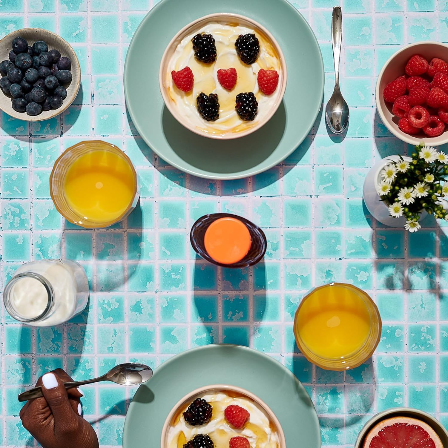 Nate's 100% Pure, Raw & Unfiltered Honey - Award-Winning Taste, 16 oz. Squeeze Bottle