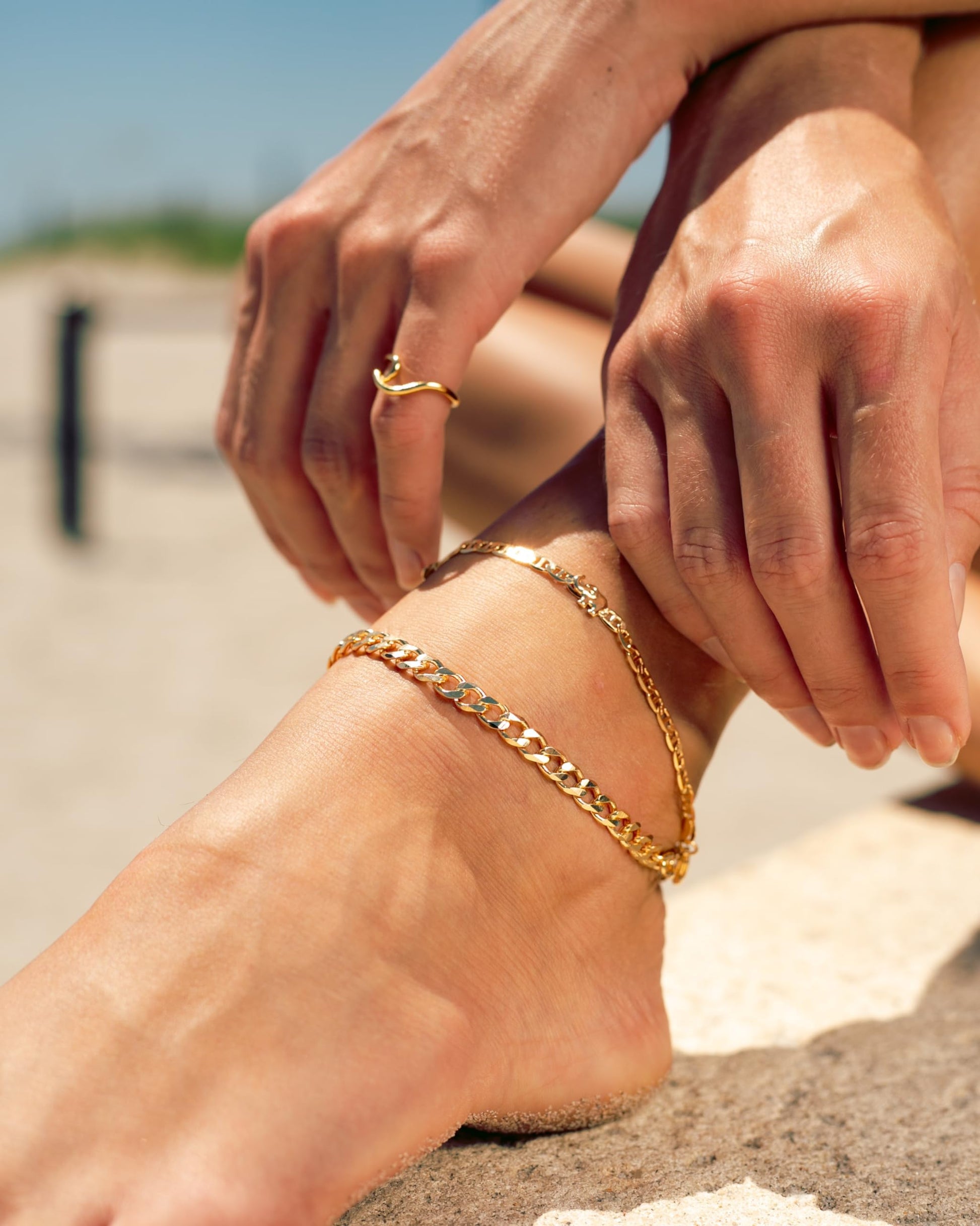 Barzel 18K Gold Plated Flat Marina Elephant Anklet For Women - Made In Brazil (Gold, 10 Inches)