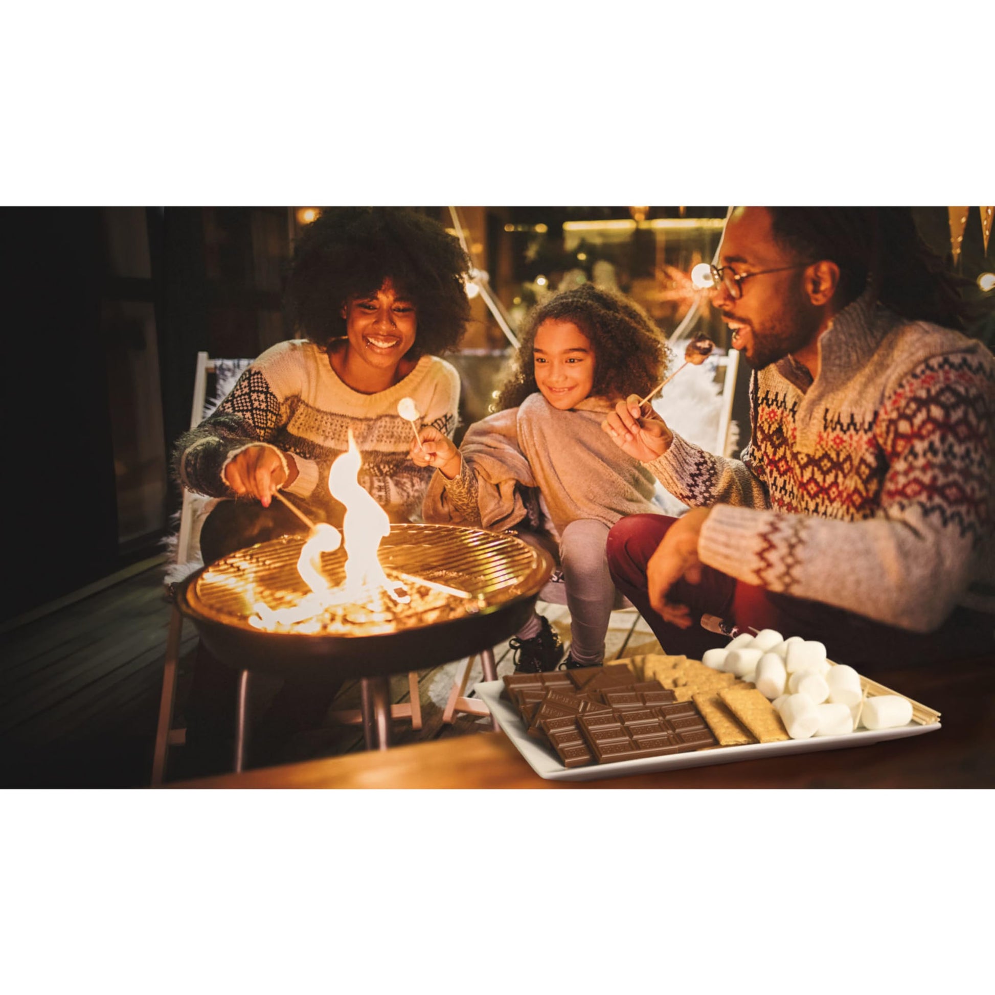 HERSHEY'S S'mores Kit Box with Graham Crackers, Chocolate & Marshmallows, 14 oz, Makes 8 S'mores