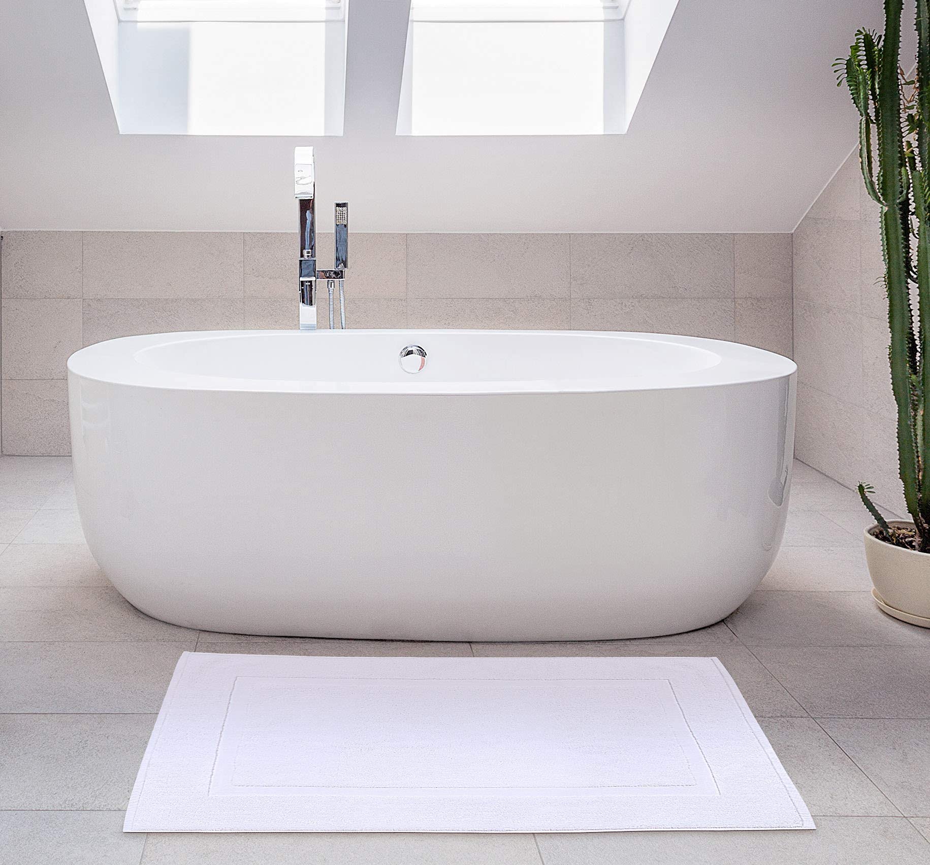 Utopia Towels Cotton Banded Rug, Bath Mats, Not a Bathroom Rug, 21 by 34 Inches, 100% Ring Spun Cotton, Highly Absorbent Shower Bathroom Floor Mat, White, 2 Pack