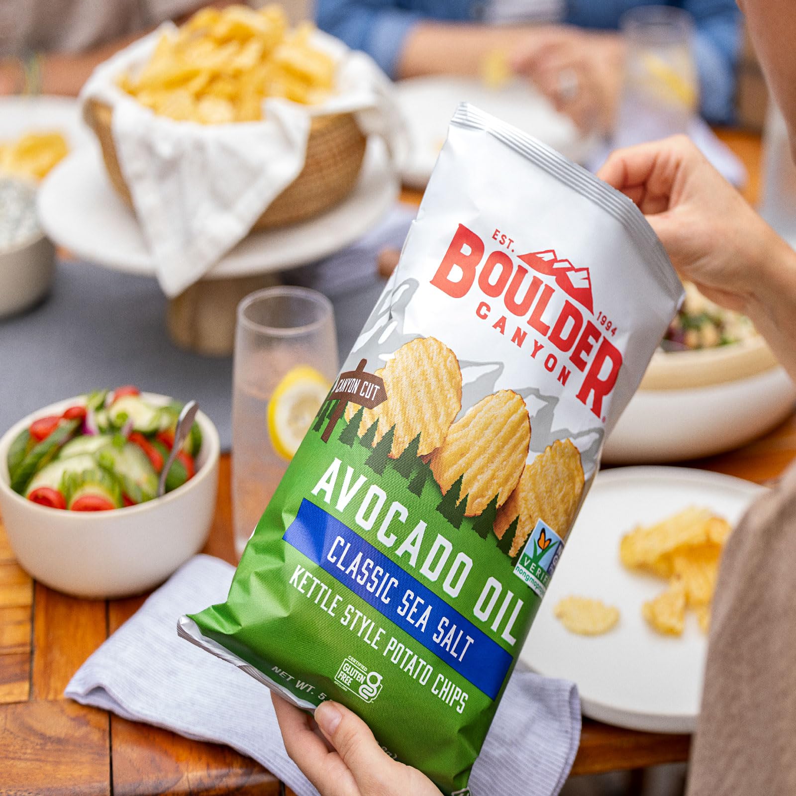 Boulder Canyon Avocado Oil Kettle Style Potato Chips Variety Pack, 18 Count - Gluten-Free, Non-GMO, Hickory Barbecue, Classic Sea Salt, Sea Salt & Cracked Pepper (1 oz Bags)