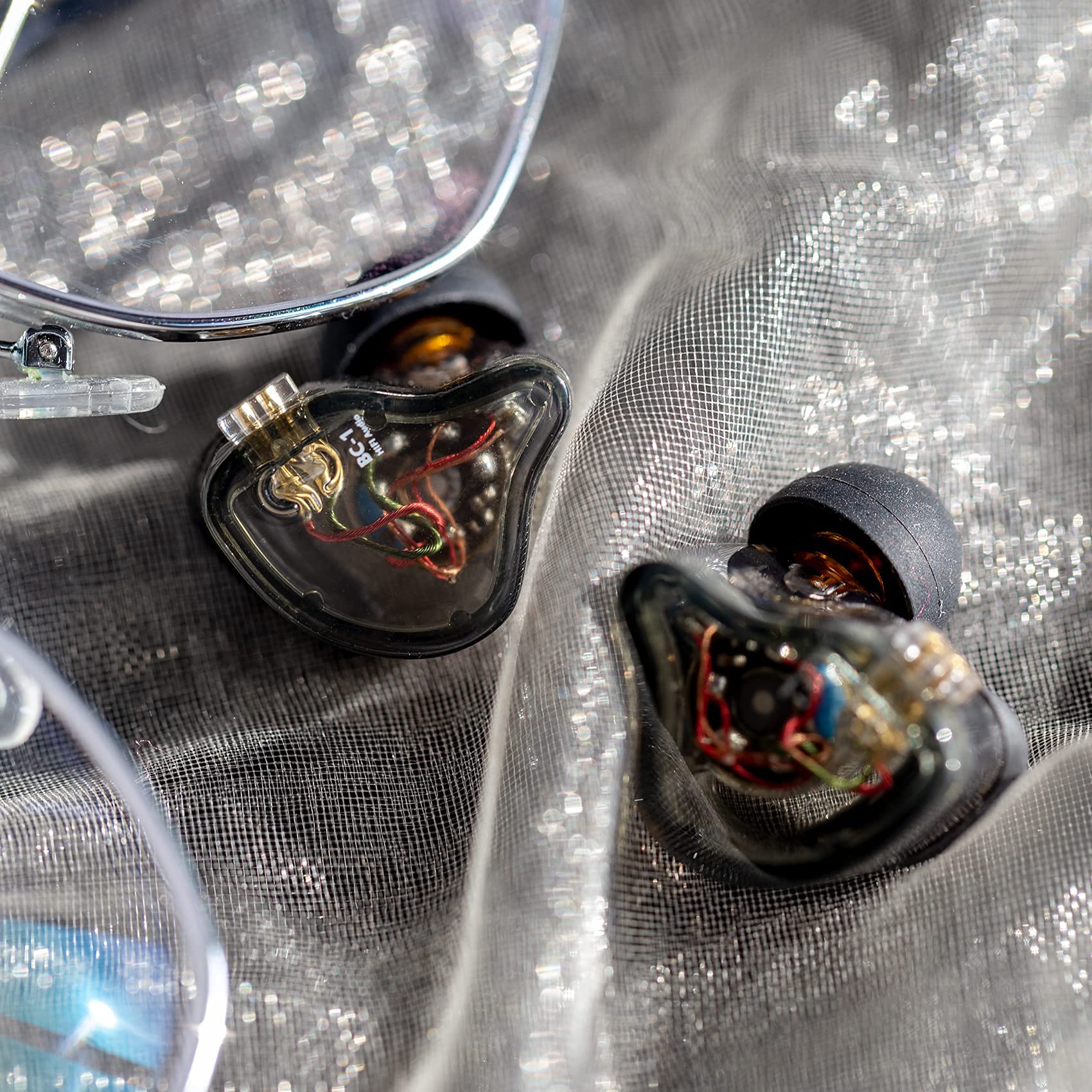 CCZ Yinyoo Melody in Ear Monitors Earphones Headphones Wired Earbuds without Microphone IEM HIFI Bass with 1DD 1BA, Ear fins, 4N OFC Cable for Musicians, Singer, on Stage, Studio (no mic, clear black)