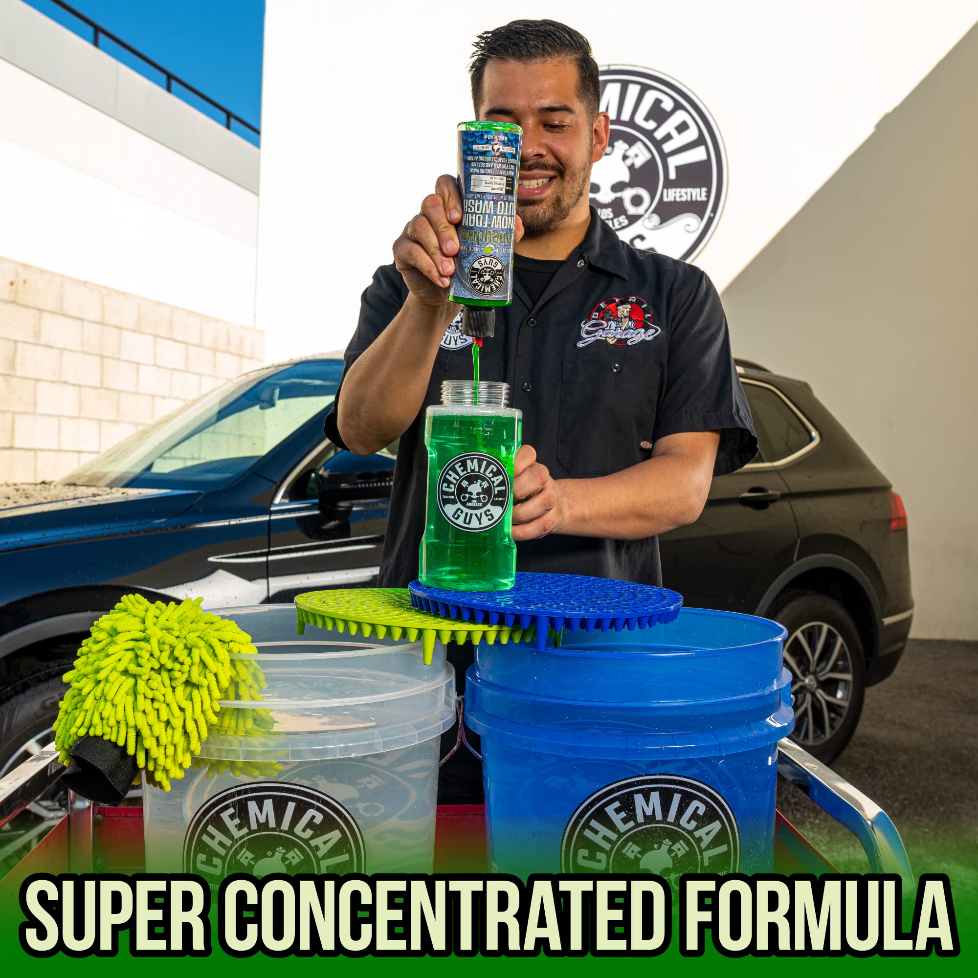 Chemical Guys CWS 110 Honeydew Snow Foam Car Wash Soap (Works with Foam Cannons, Guns or Bucket Washes) Safe for Trucks, Motorcycles, RVs & More, 128 fl oz (1 Gallon), Honeydew Scent
