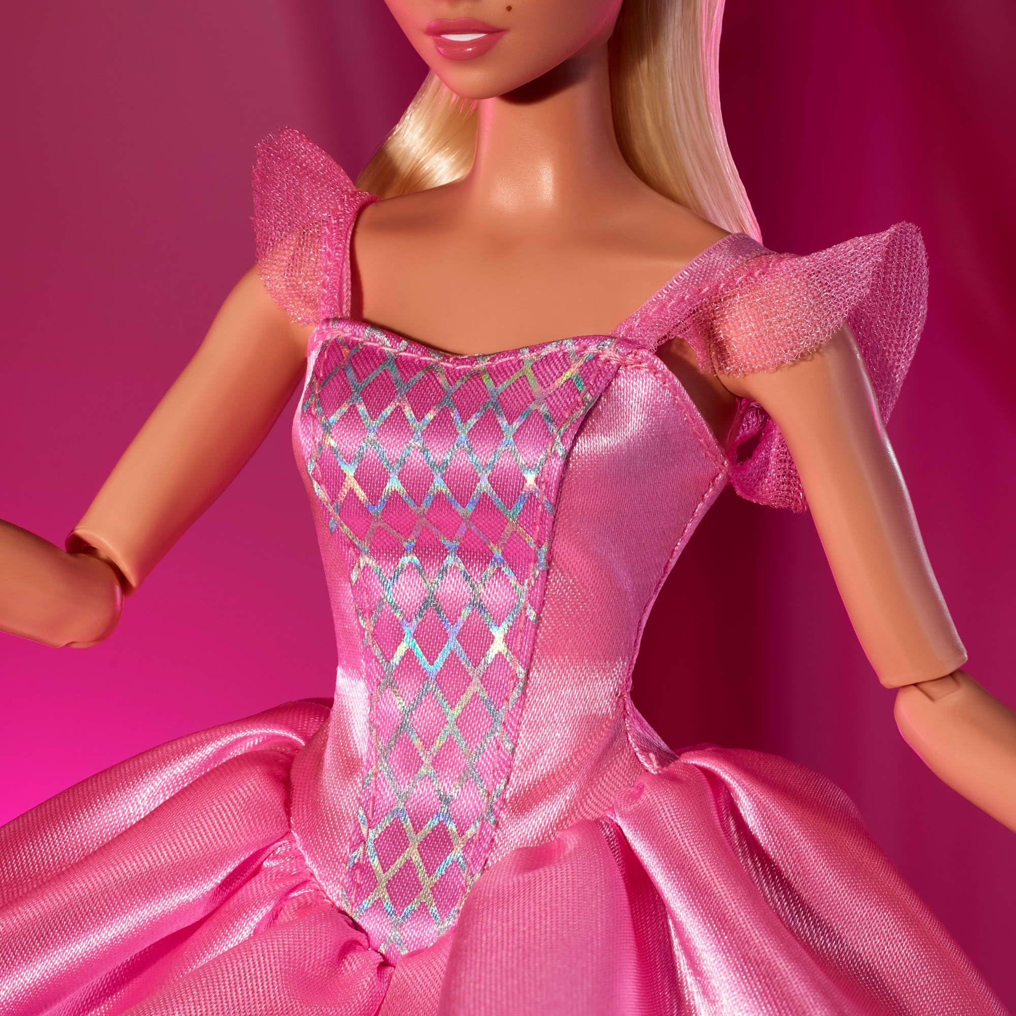 Barbie Signature Ballet Wishes Doll, Collectible Fashion Doll in Satiny, Pink Tutu with Blonde Hair and Giftable Packaging