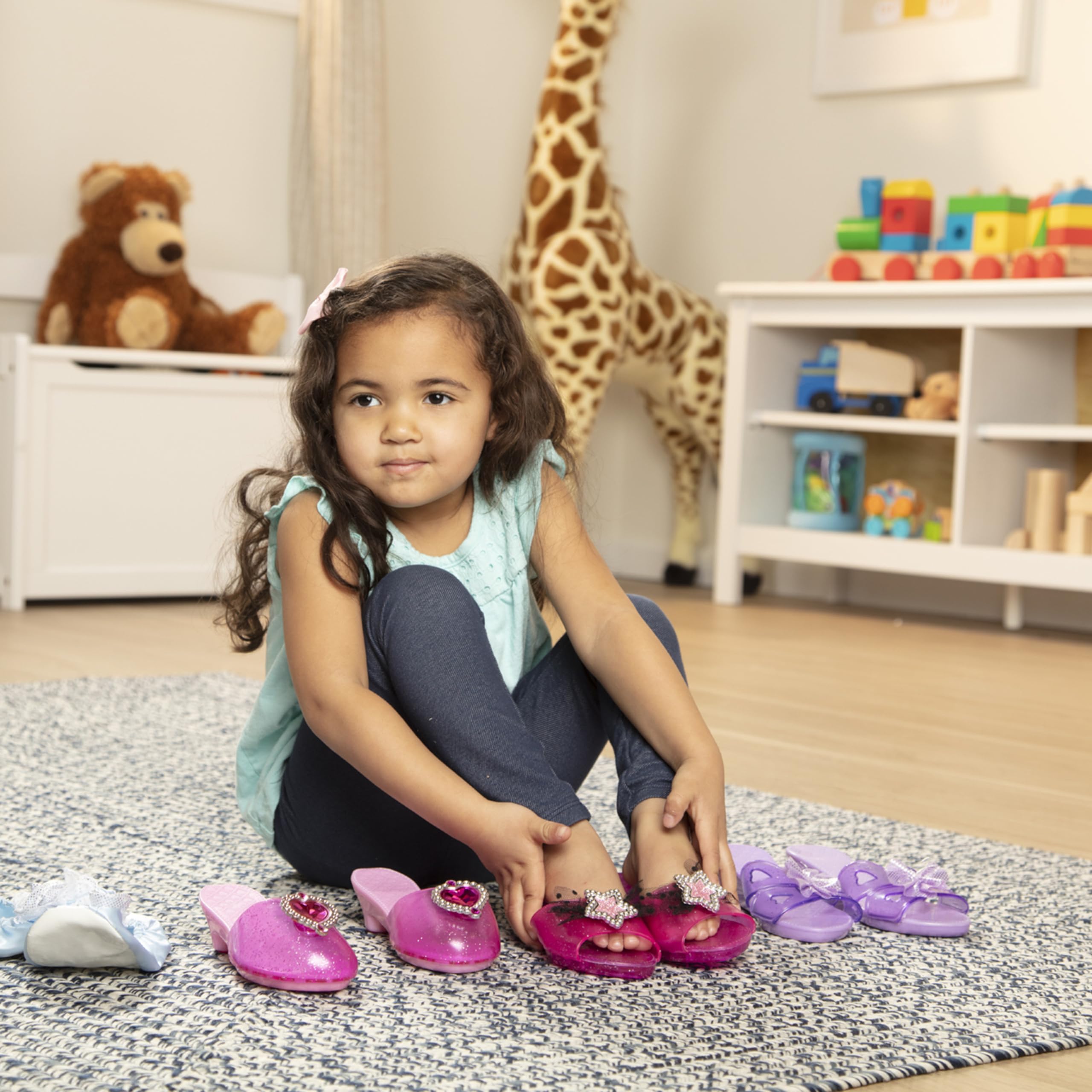 Melissa & Doug Dress-Up Shoes Set for Kids (4 Pairs) – Step In Style! High-Heeled Role Play Shoes – Pretend Play Costume Accessories for Toddlers & Preschool Ages 3+