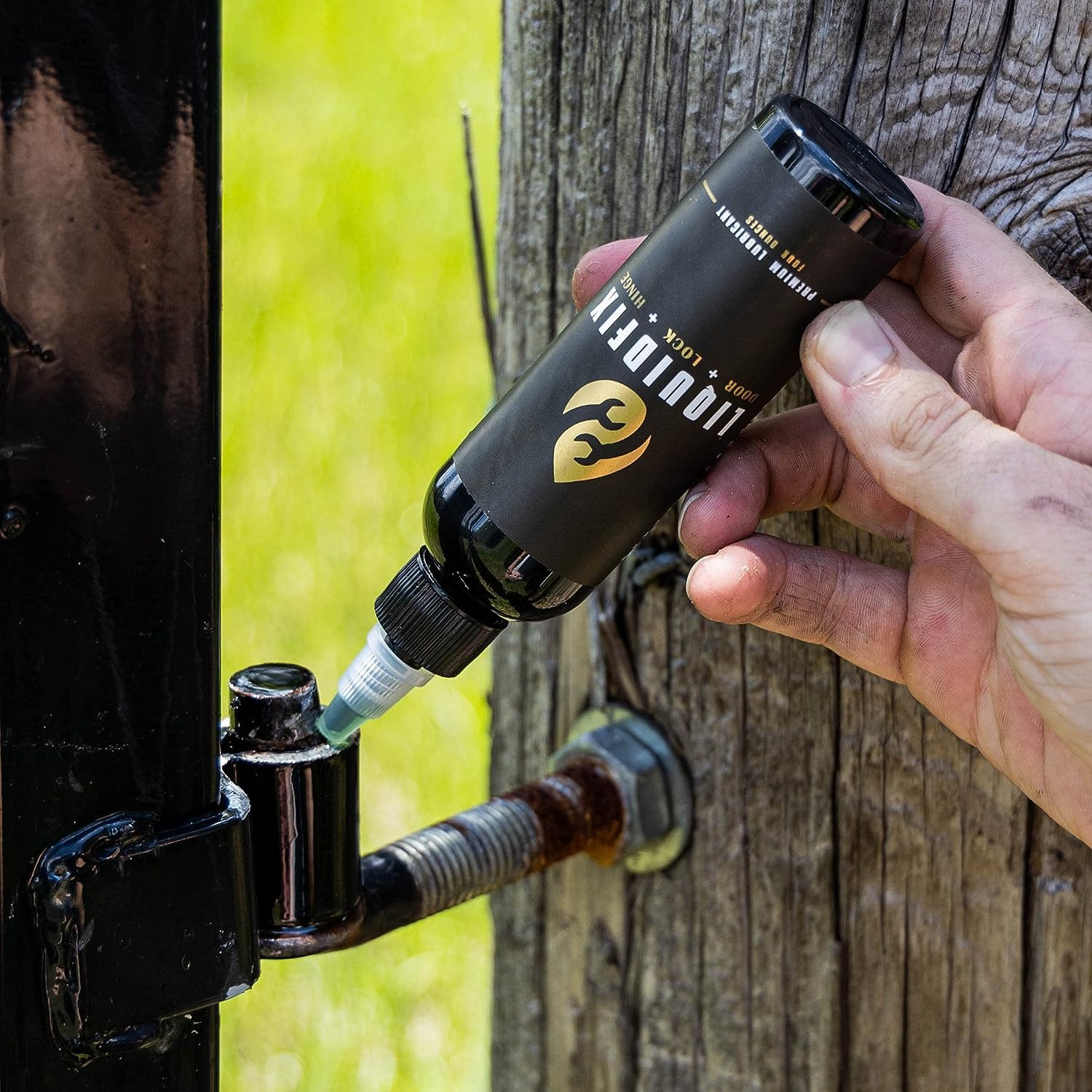 LIQUIDFIX - Door, Lock & Hinge Lubricant - Instantly Reduces Noise - Lubricates Hinges - with 4 oz Dropper & 0.5 oz Needle Oiler - for Sliding Door, Locks, Squeaky Doors, Hinges & More