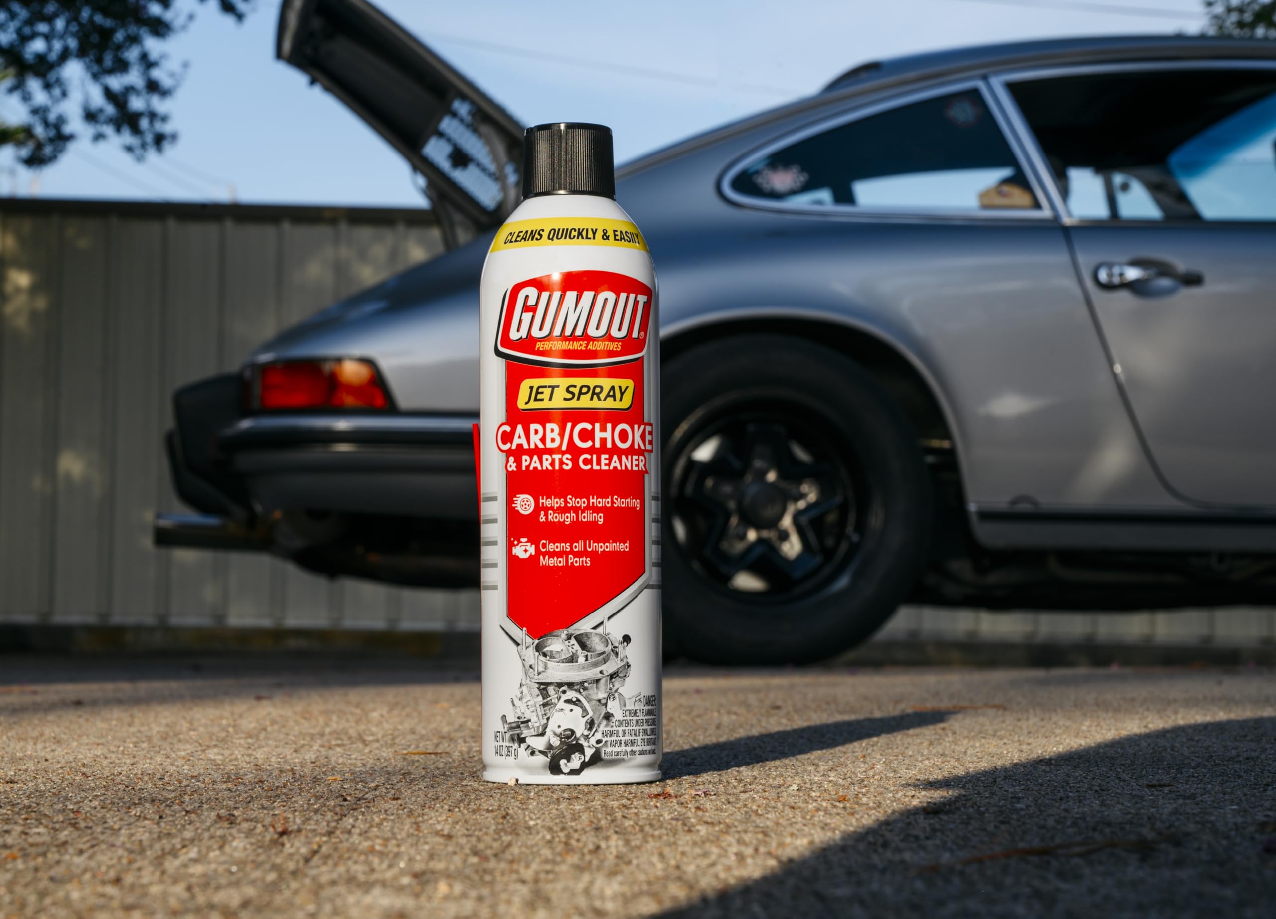 Gumout 800002231 Carb/Choke Carburetor Cleaner Spray, Carb Intake Valve Cleaner, Cleans Gum, Varnish & Dirt Inside & Outside Carburetor Chamber & Prevents Future Build Up Saving on Fuel Economy 14Oz.