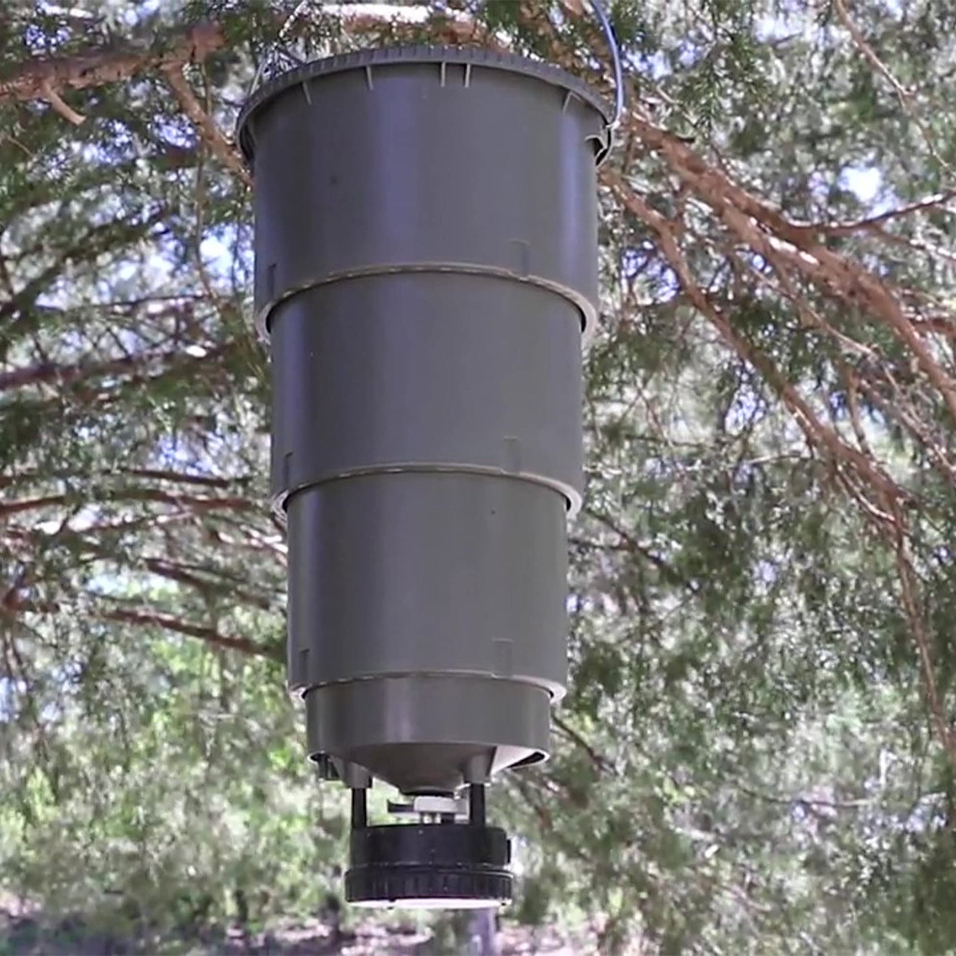 Moultrie 5-Gallon All-in-One Hanging Deer Feeder