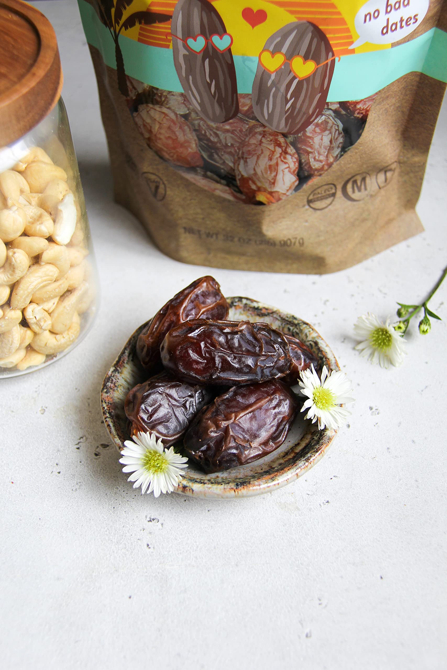 "Ugglies" By Joolies Organic Whole Medjool Dates | 2 Pound Pouch | Fresh California Grown Fruit | Vegan, Gluten-Free, Paleo, No Sugar Added | Great Gift for Friends & Family