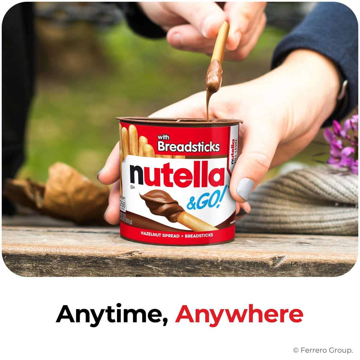 Nutella & GO! Großpackung mit 24 Stück, Haselnuss-Kakao-Aufstrich mit Brotstangen, Nikolausstrümpfe, Snack-Becher, je 51 g