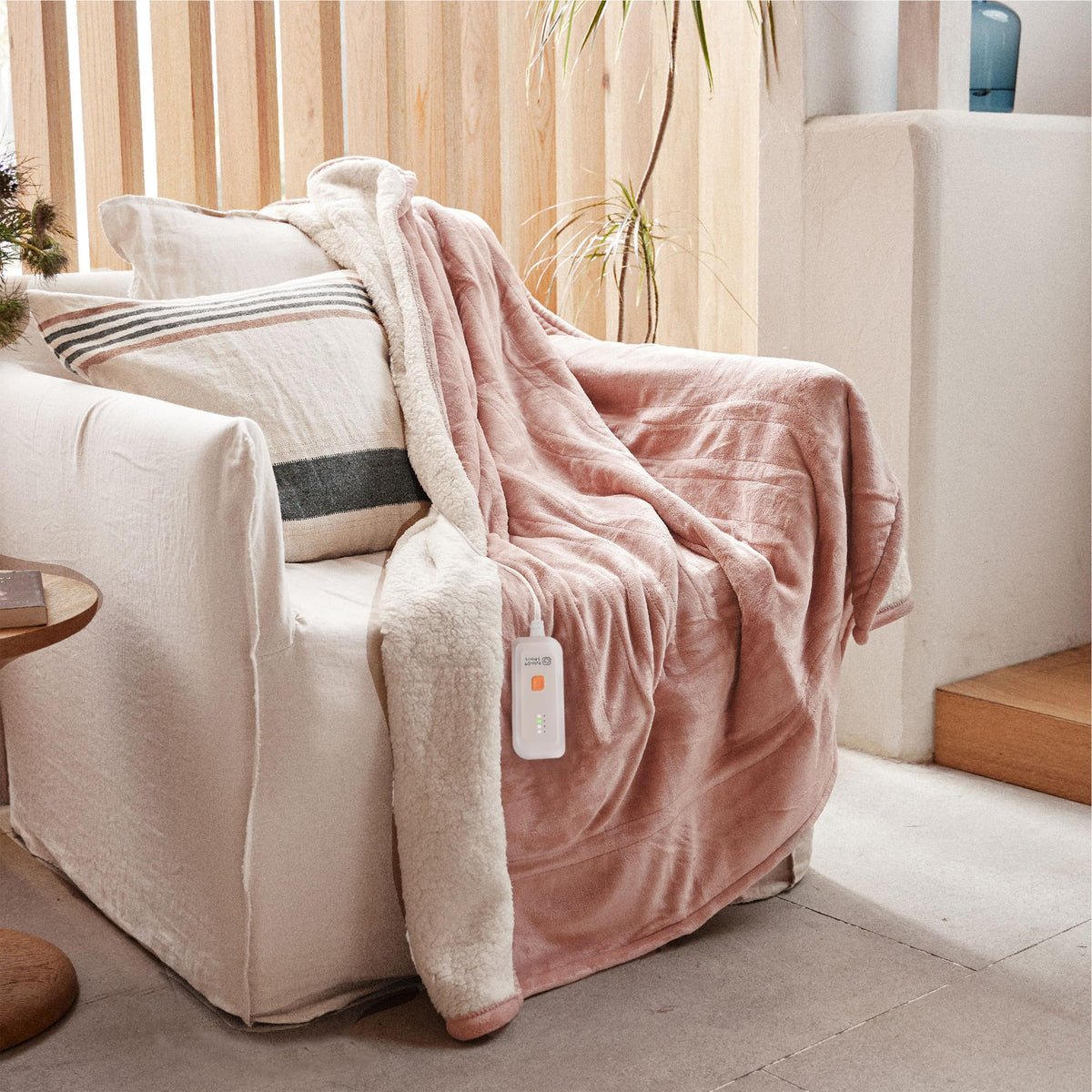 {{Product title}} | Buy from the USA & Ship Worldwide | 2PriceTags