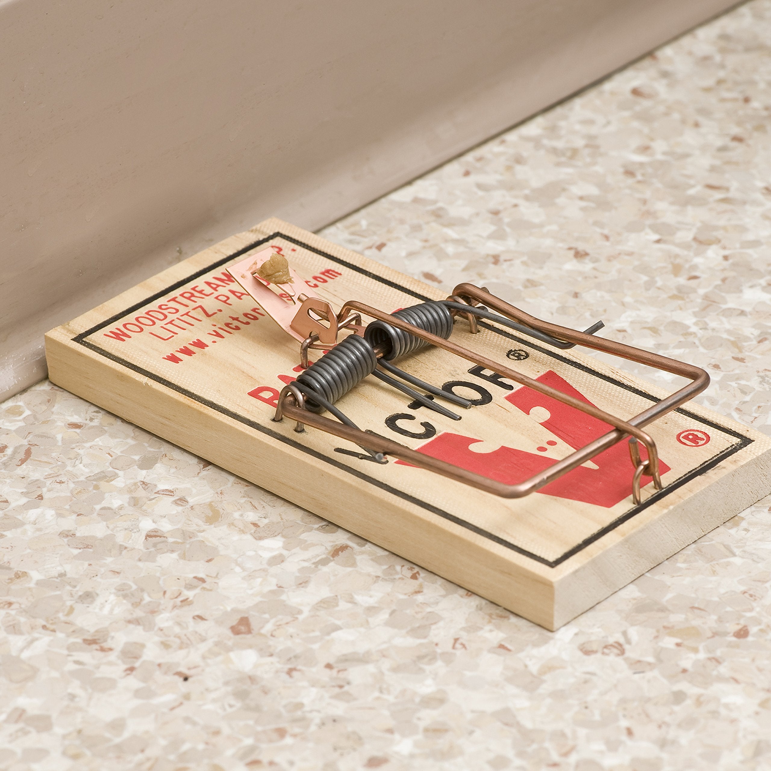 Victor M200 Metal Pedal Sustainably Sourced FSC Wood Humane Snap Rat Trap -12 Wooden Traps