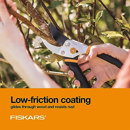 Fiskars Bypass Pruning Shears 5/8” Garden Clippers - Plant Cutting Scissors with Sharp Precision-Ground Steel Blade