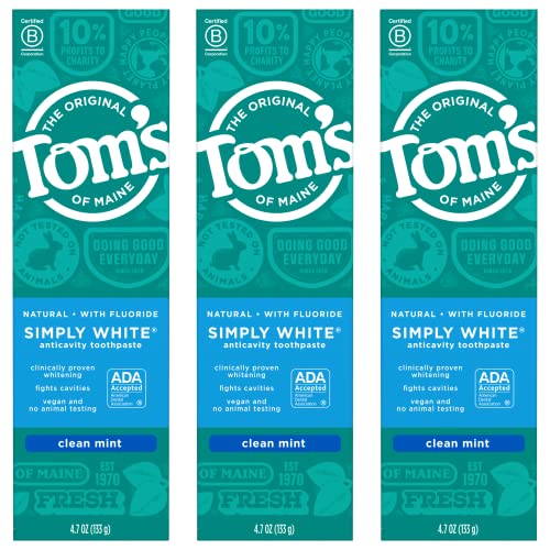 Toms of Maine Simply White Toothpaste, Clean Mint, 4.7 oz. 3-Pack (Packaging May Vary)